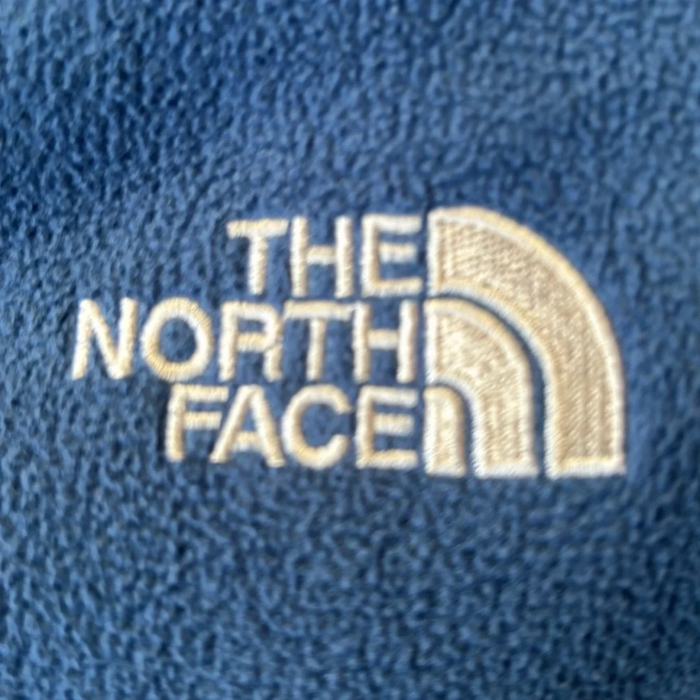 The North Face men’s fleece jacket M. Blue fleece/grey nylon. Decent shape.